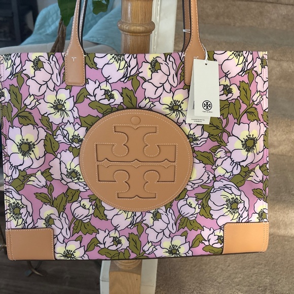 Tory Burch NWT Ella Large Nylon Shoulder Tote Aster Pink Flower - Picture 7 of 8